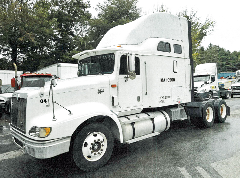 1998 INTERNATIONAL EAGLE DOUBLE BUNK SLEEPER 1998 INTERNATIONAL EAGLE DOUBLE BUNK SLEEPER